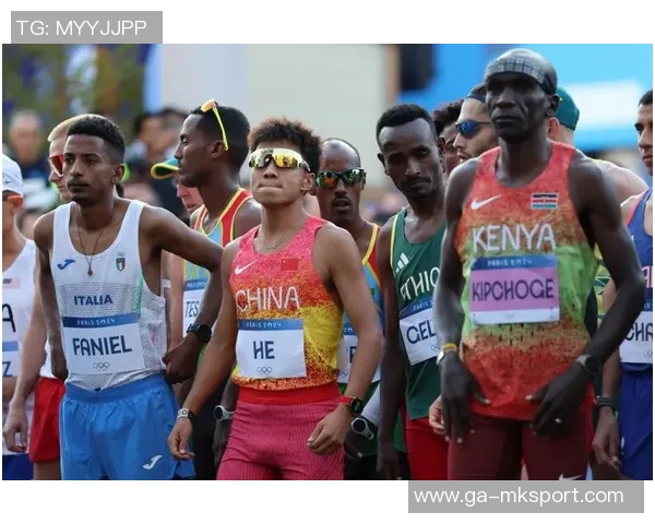 全运马拉松争议一幕：何杰领跑时蛇形走位 对手悉数仿照 目的曝光